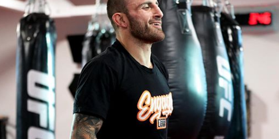 Bak Berkaca, Alexander Volkanovski Bikin Legenda UFC Terkesan Sampai Bilang Begini