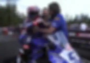 Begini Nasihat Valentino Rossi buat Galang Hendra yang Juara di WSSP300 Republik Ceska