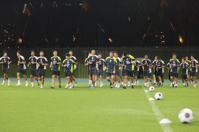 Sesi latihan timnas Indonesia jelang lawan Arab Saudi di King Abdullah Sport City, Jeddah pada Selasa (3/9/2024).