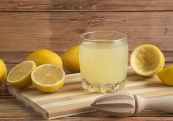 Baru 4 Hari Minum Air Hangat yang Dicampur Lemon Tiap Pagi, Wanita Ini Malah Dibuat Ketagihan, Manfaatnya Nggak Main-main!