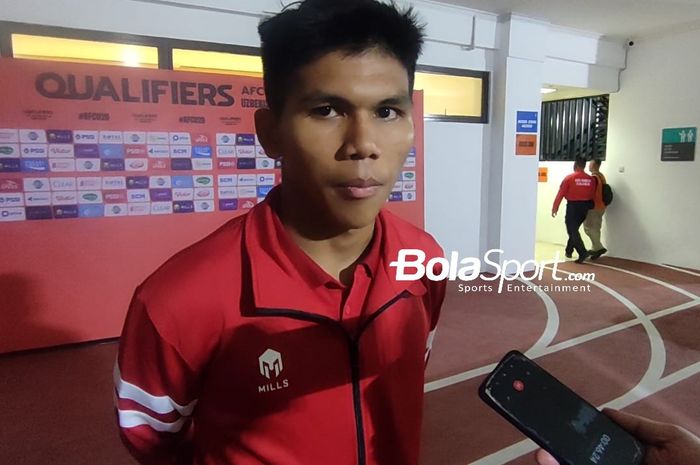 Kiper timnas U-20 Indonesia usai laga melawan Timor Leste di Kualifikasi Piala Asia U-20 2023 grup F, Stadion Gelora Bung Tomo, Surabaya, Rabu (14/9/2022).