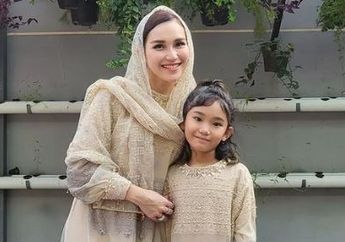 Cuannya Mengalir Deras Sampai Digadang-gadang Jadi Sultan Depok, Ayu Ting Ting Ngaku Sampai Gelontorkan Banyak THR di Hari Idul Fitri 2022: Kalau Dihitung Ada Sekitar 5 RT