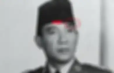 Selalu Tampil Necis dan Parlente, Selain Sebagai Simbol Perjuangan, Ada Alasan Khusus Ini Mengapa Bung Karno Pakai Peci Selalu Miring