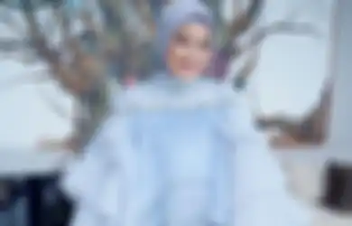 Biodata Artis Titi Kamal, Istri Christian Sugiono yang Jadi Sorotan Setelah Tampil Anggun Berhijab Saat Hadiri Acara Ini