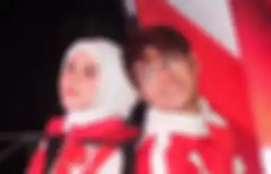 Berasa Pelaminan Sudah di Depan Mata, Rizky Billar Pasangkan Cincin di Tangan Lesty Kejora Sambil Nyanyi Lagu Cinta Sampai Salting: Lumayan nih Kita Jual! 