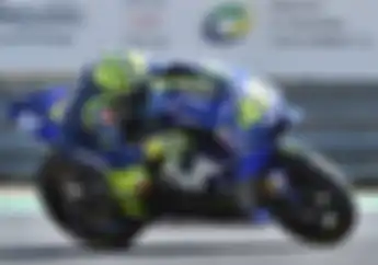 Ternyata Bukan Salah Ban Depan Medium, Ini Alasan Rossi Merosot di MotoGP Ceko