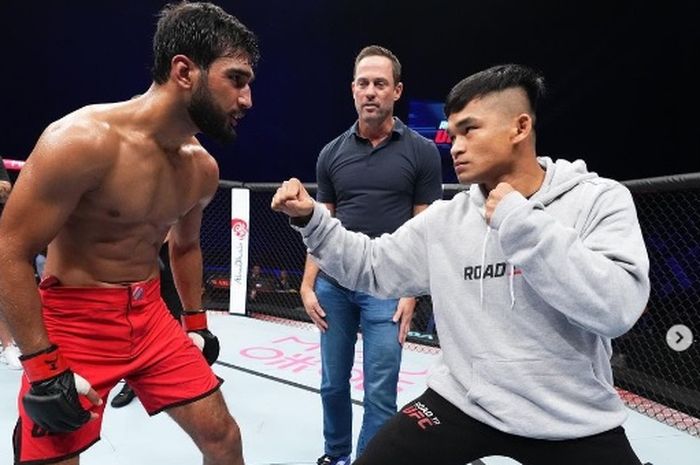 Jagoan India, Anshul Jubli sesumbar menyebut level petarung Indonesia yang lolos ke final Road to UFC, Jeka Saragih di bawahnya.