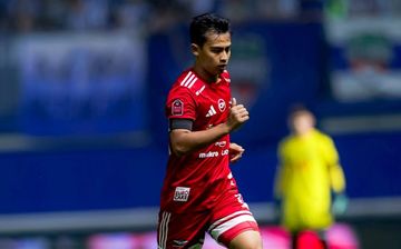 Bek Timnas Indonesia Pratama Arhan bermain besama pemain keturunan Indoensia Ilias Alhaft di Bangkok United.