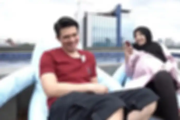  Video Zaskia Sungkar dan Irwansyah Menanggapi Usulan Nama Anak dari Netizen