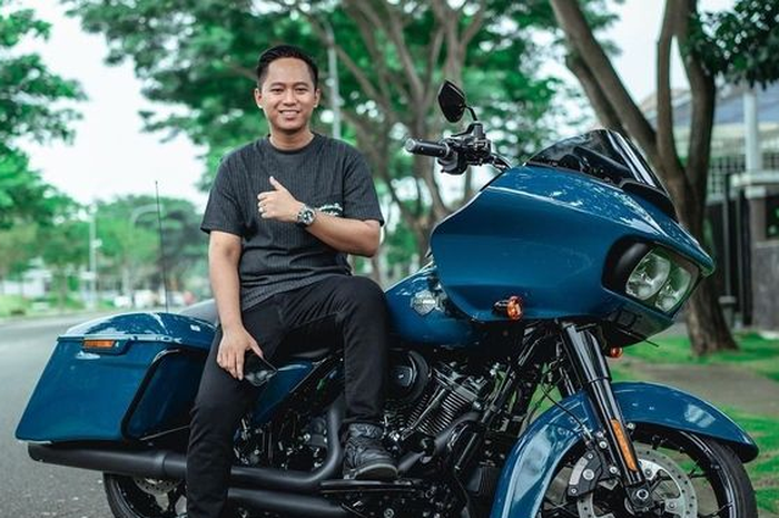 Kisah hidup sultan asal Bandung, Jawa Barat, Doni Salmanan yang sempat menjadi juru parkir dan office boy, kini terancam 20 tahun penjara.