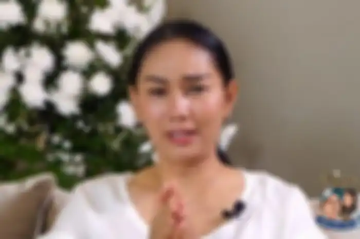 Kalina Ocktaranny menangis ungkap alasannya batal menikah dengan Vicky Prasetyo