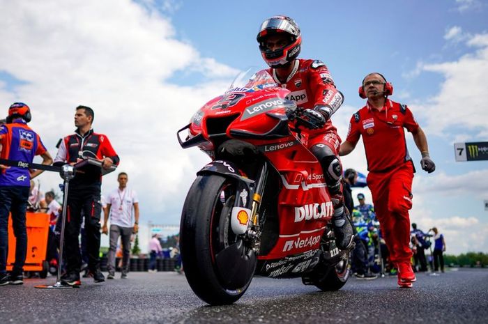 Persiapan pembalap Mission Winnow Ducati, Danilo Petrucci  jelang dimulainya MotoGP Republik Ceska 2019, Minggu (4/8/2019)