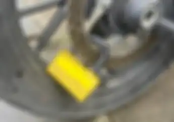 Terbukti Gembok Cakram Bikin Maling Motor di Pasar Rebo Nyerah dan Keciduk Warga