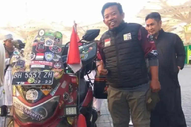 Blak-blakan Lilik Gunawan Naik Yamaha NMAX ke Mekkah, Habiskan Jutaan Rupiah Cuma Untuk Bensin