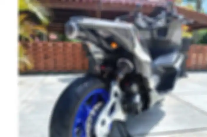 Buritan Honda PCX 160 dirombak ala RC213V-S