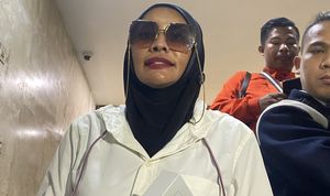 Bantah Tudingan Fitri Salhuteru Soal Laporan Terhadap Richard Lee, Doktif: Stop Melakukan Penyebaran Kebodohan