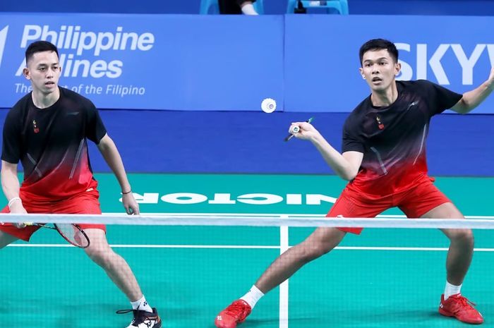 Pasangan ganda putra Indonesia, Fajar Alfian/Muhammad Rian Ardianto, pada partai kedua melawan Thailand di Muntinlupa Sports Center, Manila, Filipina, Senin (2/12/2019).