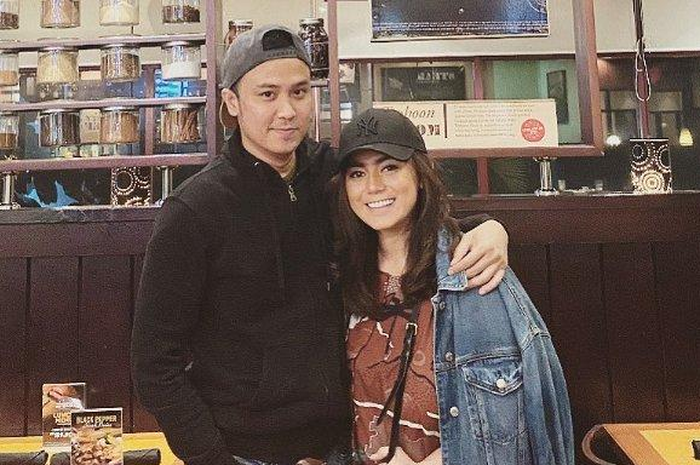 Dennis Lyla dan Thalita Latief