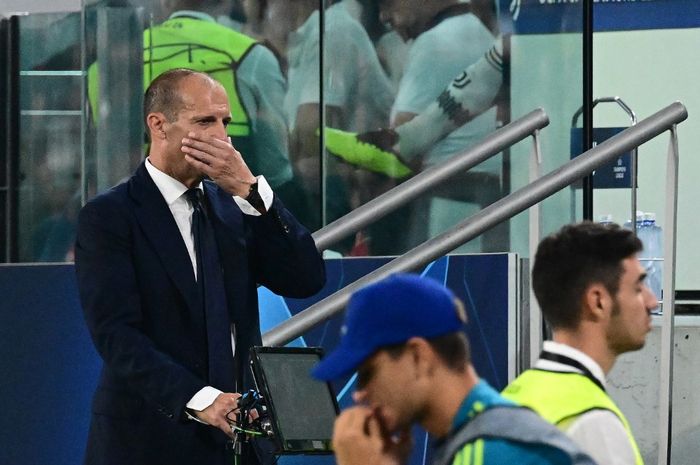 Reaksi Massimiliano Allegri dalam duel Juventus vs Benfica di fase grup Liga Champions di Allianz Stadium Turin (14/9/2022).