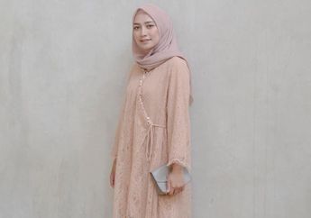 Simpel Tapi Elegan Pakai 4 Model Tunik Brokat ala Hijaber Mega Iskanti
