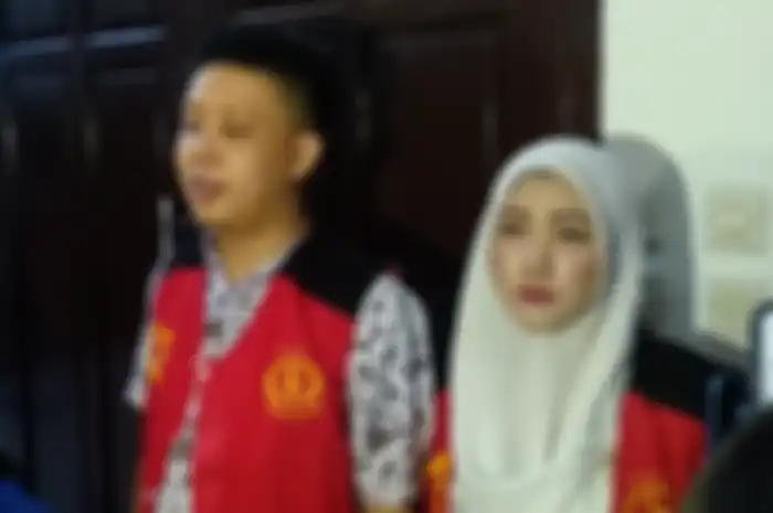 Pablo Benua dan Rey Utami  di Pengadilan Negeri Jakarta Selatan, Senin (2/3/2020).