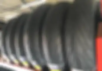 Buat yang Mau Gambot, Ban Motor Sport 150-250 cc Mulai Rp 200 Ribuan