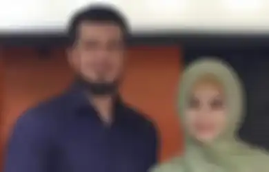 Berstatus Istri Pejabat yang Hidup Bergelimangan Harta, Ratu Sinetron Ini Tak Gengsi Boyong Anak Serta Suaminya Makan di Warung Pinggir Jalan hingga Banjir Pujian Netizen: Bahagia Itu Sederhana