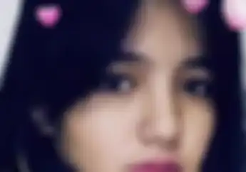 Ojek Online Cantik Ini Berikan Bantuan Cuma-Cuma Ke Wong Cilik, Lihat Deh Videonya