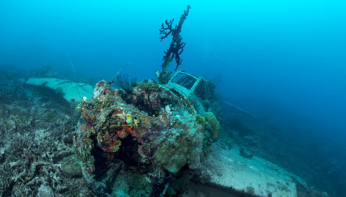 Bangkai pesawat tempur di Laguna Truk yang saat ini menjadi kawasan Chuuk.