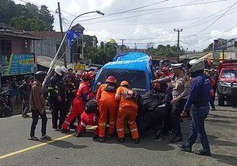 Innalillahi, Kecelakaan Beruntun di Puncak Bogor Libatkan 9 Kendaraan hingga Sebuah Rumah Makan Hancur