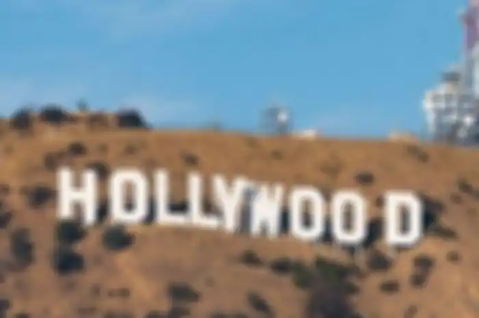 Orang yang disebut Ratu penipu Hollywood diduga adalah pria Indonesia yang sering menirukan banyak suara perempuan eksekutif Hollywood.