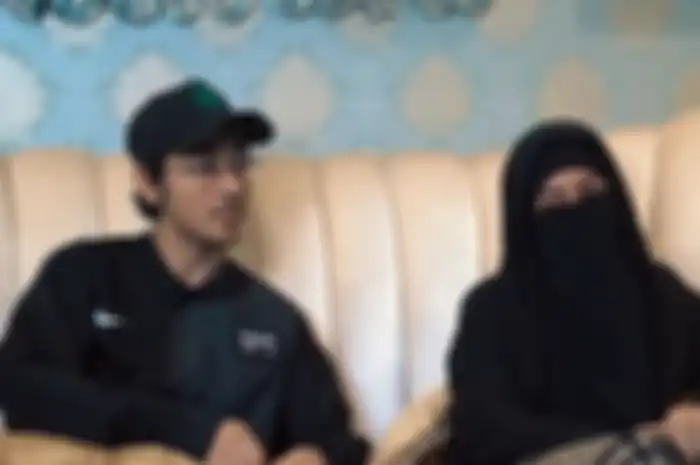 Umi Pipik dan Abidzar