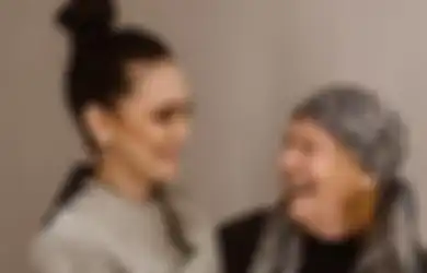 Bak Langit dan Bumi, Putrinya Jadi Artis Top Miliki Hunian Mewah Rp 25 Miliar, Intip Potret Rumah Ibunda Luna Maya yang Begitu Sederhana hingga Sering Dimasuki Hewan Mengerikan Ini