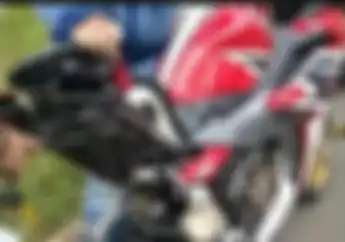 Honda CBR150 Hancur Ditabrak Mobil, Korban Malah Dihujat Netizen Habis-habisan, Rupanya Ada yang Aneh