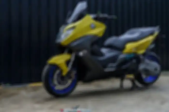 Modif simpel aura sporty dan gagah makin kental, BMW C650 pakai sparepart istimewa.