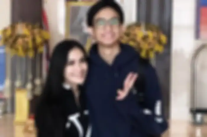 Iis Dahlia dan Devano Danendra