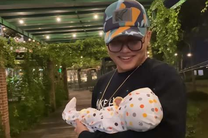 Sosok adik Rizky Febian, anak Lina dari pernikahannya dengan Teddy Pardiyana 