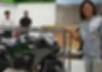 Waduh! Sempat Ditolak Dealer Beberapa Kali, Amin Andrianto Akhirnya Punya Kawasaki H2 Carbon