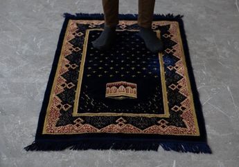 Nyesel Baru Tahu Sekarang, Ini Trik Mencuci Sajadah Agar Lembut dan Harum, Nggak Bakal Malu-maluin Dipakai Sholat Idul Fitri Nanti!