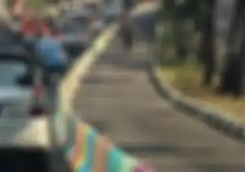 Manis Sih.. Tapi Separator Warna-warni di Jakarta Berpotensi Bikin Bikers Celaka