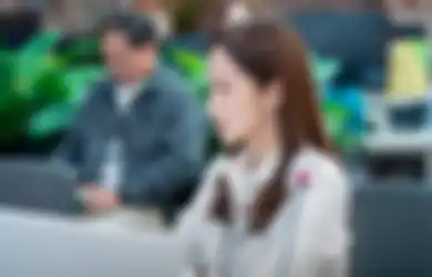 Introvert Pasti Bisa Relate, Kenali Gejala Kelelahan Sosial!