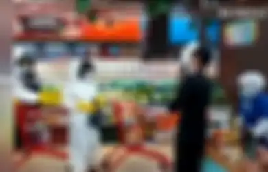 Pamer Hasil Jualannya, Pedagang APD Ini Malah Santai Doakan Agar Corona di Dunia Tak Cepat Hilang: Jangan Doain, Saya Dapet Duit dari Sana
