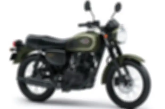 Kawasaki W175 masih mengusung karburator.