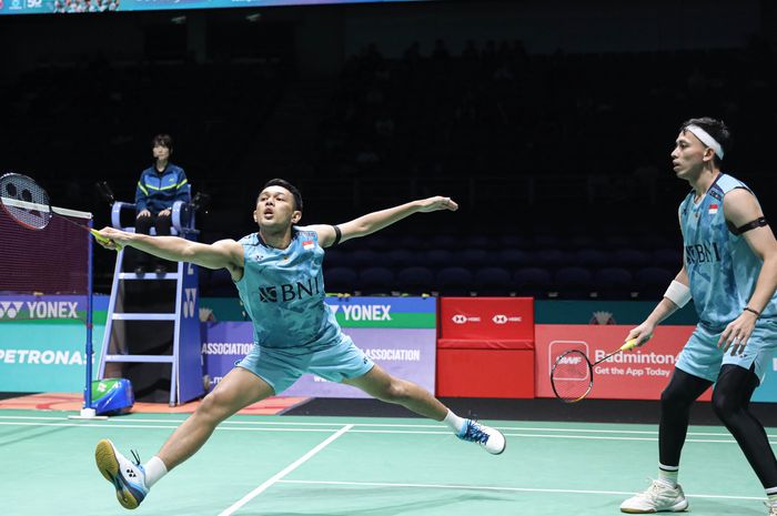 Ganda putra Indonesia, Fajar Alfian/Muhammad Rian Ardianto, saat tampil pada Malaysia Open 2024 di Axiata Arena, Kuala Lumpur, Malaysia