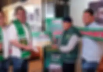 Ada Apa? Tiba-tiba Main Dealer Honda Didatangi Mantan Pemain Persebaya