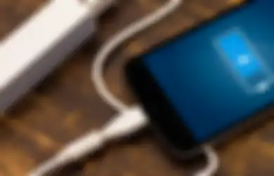 5 Kebiasaan yang Sering Disepelekan ini Bisa Jadi Pemicu Baterai Handphone Meledak
