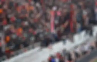 Duh Belom Mulai Tanding! Pagar Tribun Stadion JIS Jebol, The Jakmania Pertanyakan Keamanan Penonton