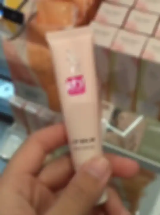 Lip Balm Rollover Reaction
