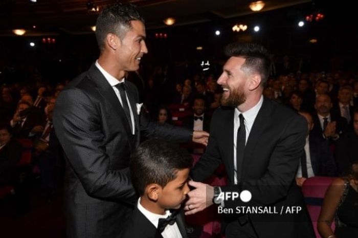 Lionel Messi semakin meninggalkan Cristiano Ronaldo dalam perolehan trofi secara kolektif.