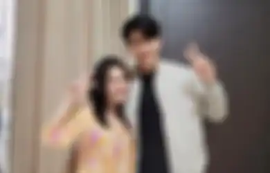 Disebut Serasi Sampai Dijodoh-jodohkan, Victor Agustino Dibuat Baper dengan Rayuan Maut Ayu Ting Ting, Sang Koki Sampai Salting Saat Pasangkan Celemek
